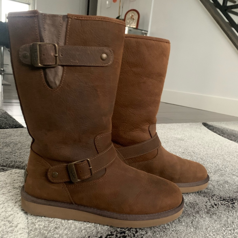 Uggs leather
